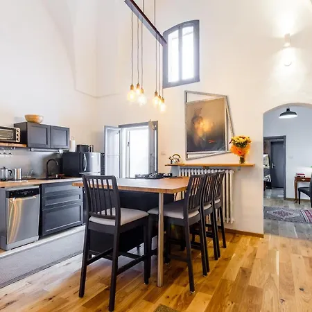 Center Charming Flat With Terrace Apartment